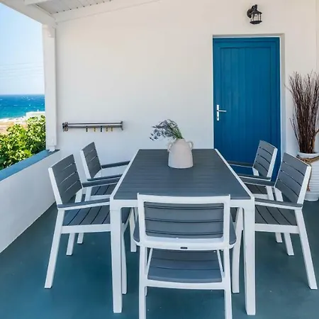 Hétvégi ház Totally Sea View House